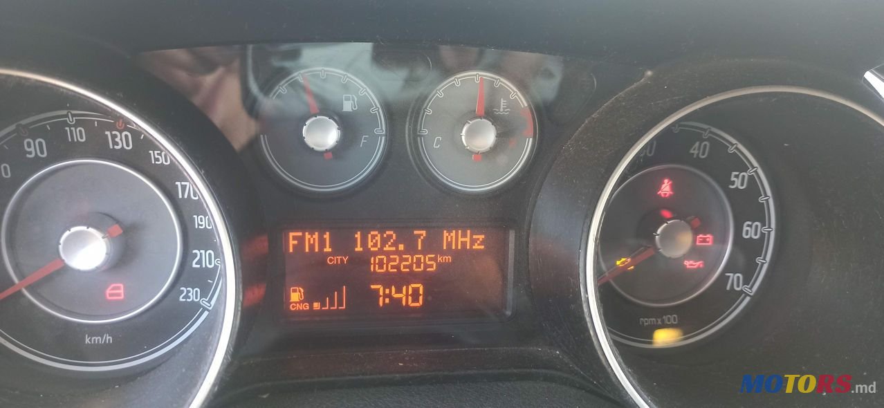 2010' Fiat Punto photo #3