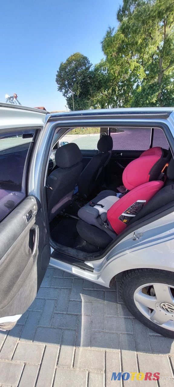 2000' Volkswagen Golf photo #6