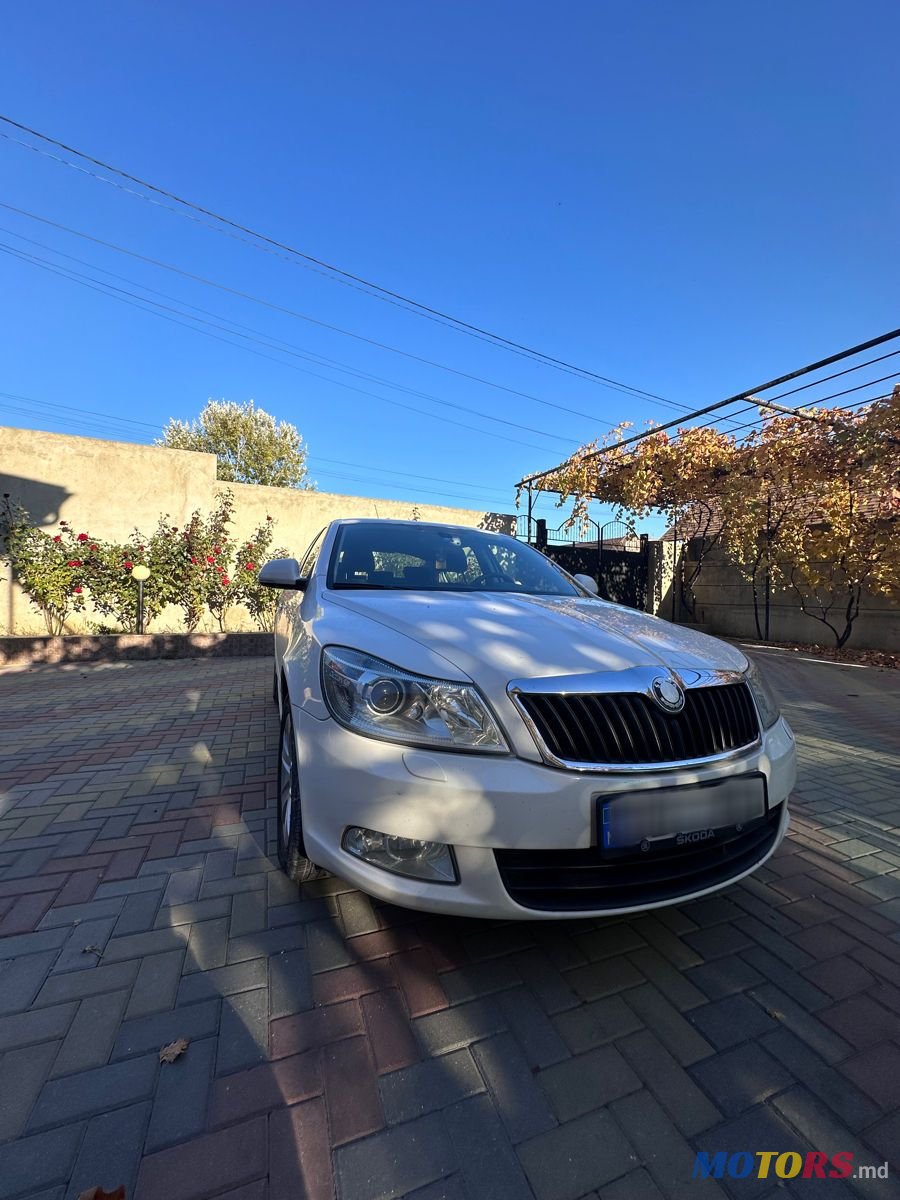 2009' Skoda Octavia photo #2