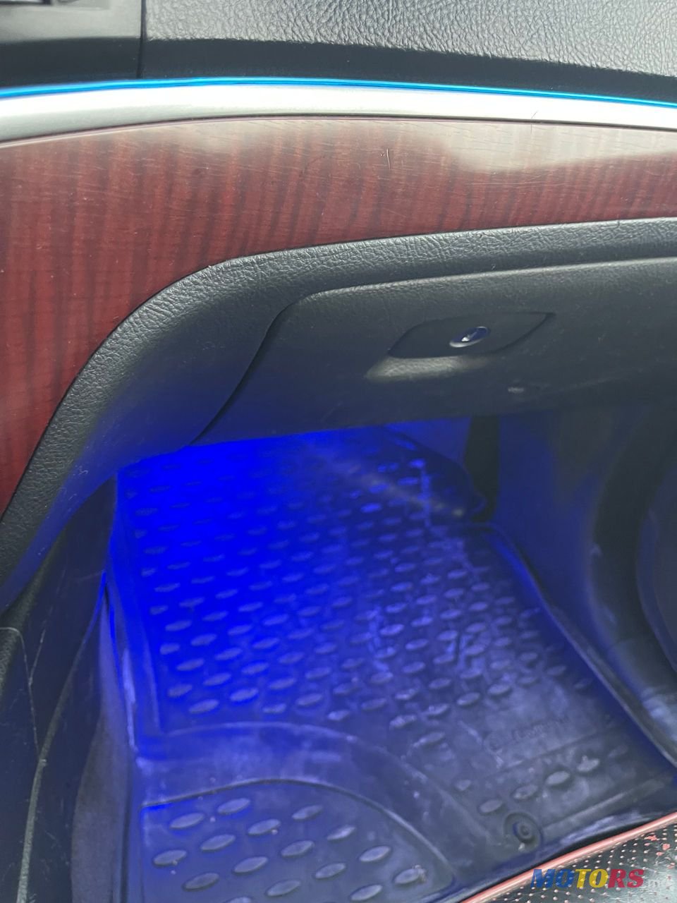 2008' Hyundai Santa Fe photo #4