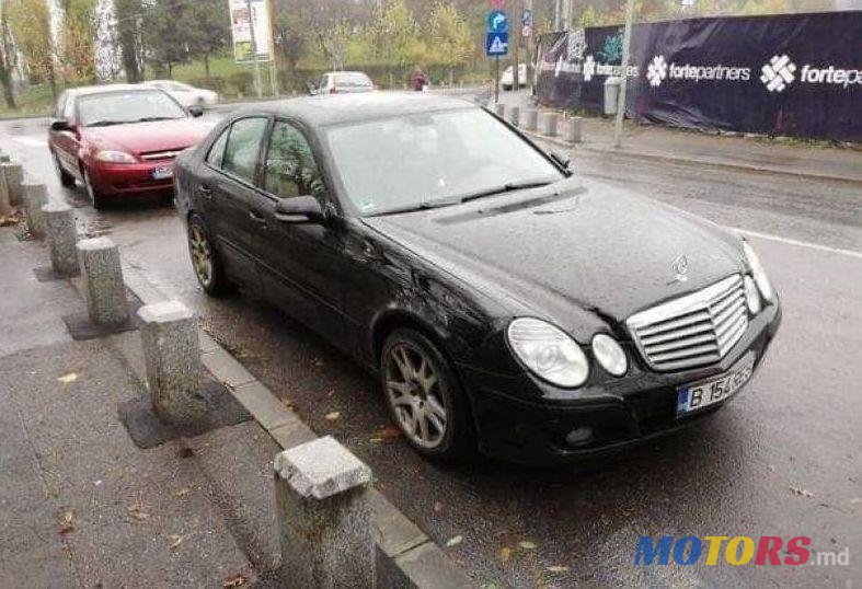 2008' Mercedes-Benz E photo #3