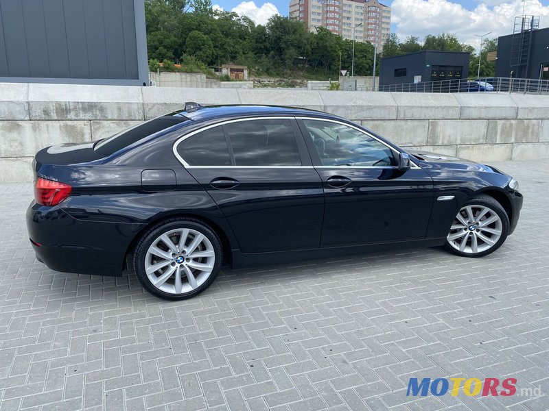2013' BMW 5 Series photo #2