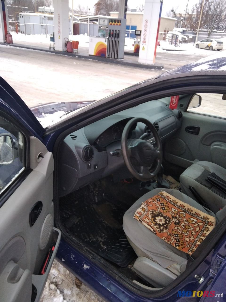 2007' Dacia Logan photo #2