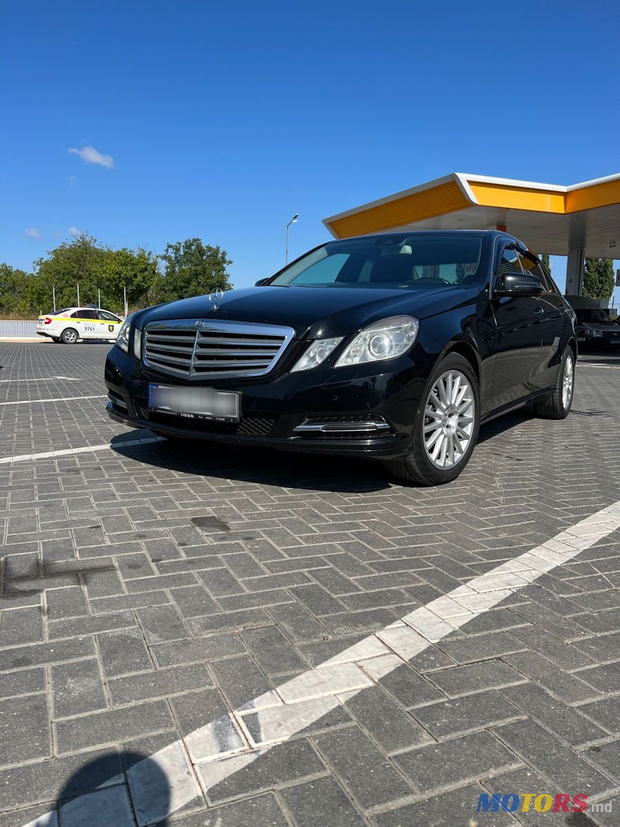 2013' Mercedes-Benz E-Class photo #1