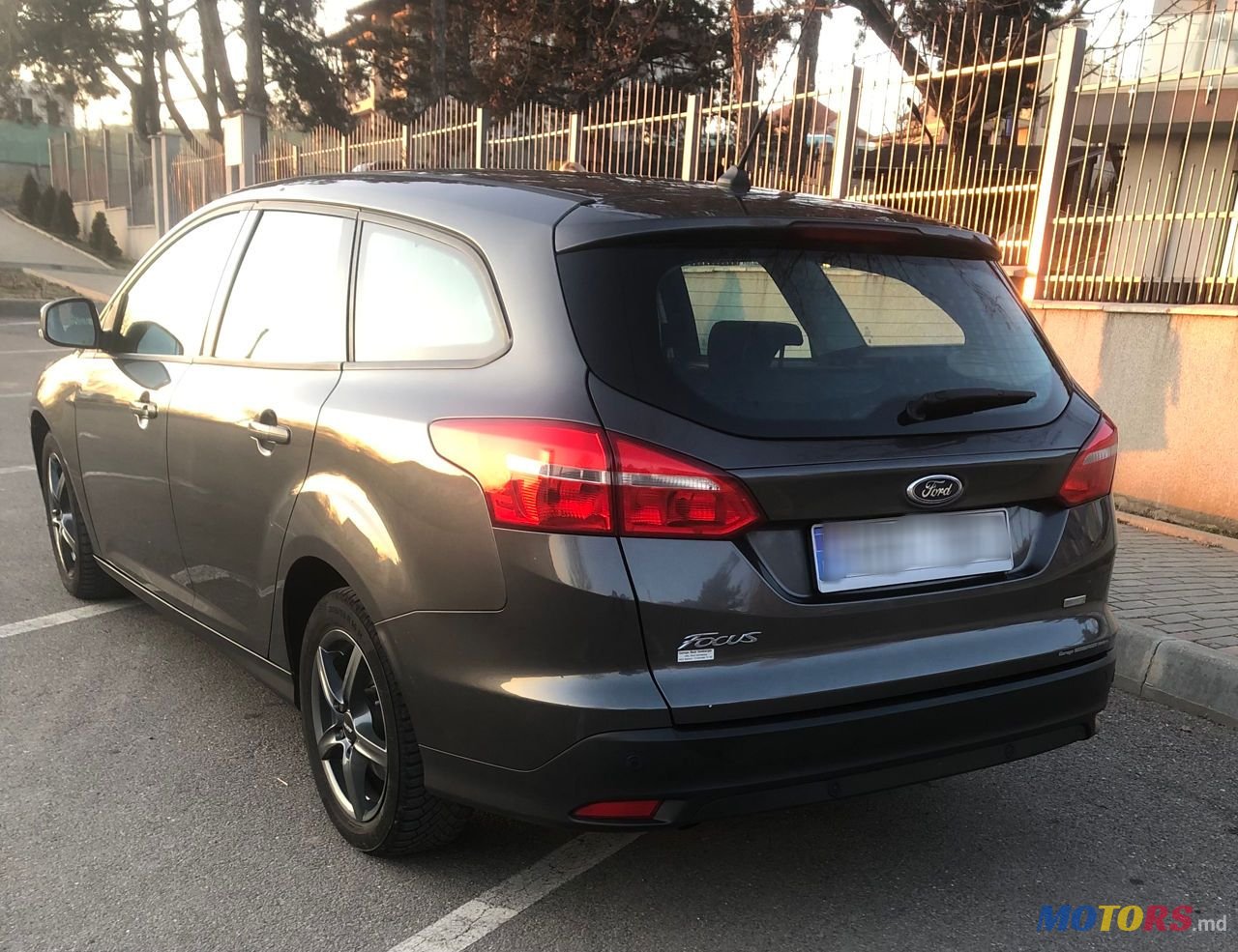 2017' Ford Focus photo #4