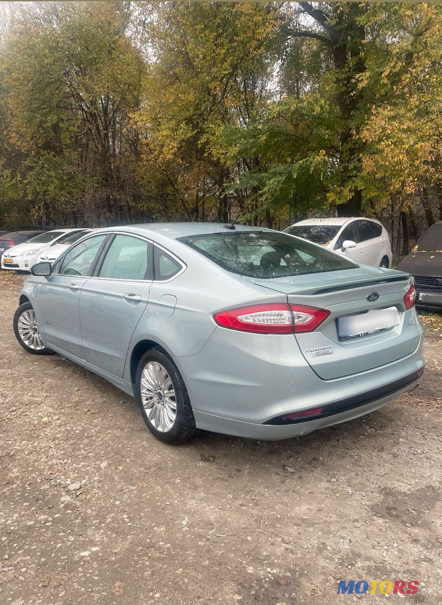 2013' Ford Fusion photo #5