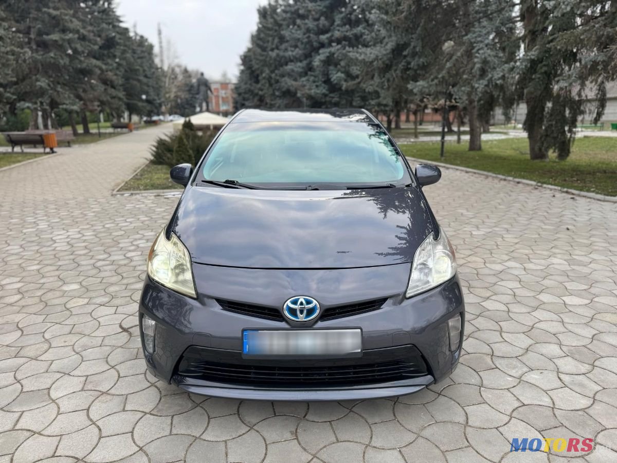 2014' Toyota Prius photo #5