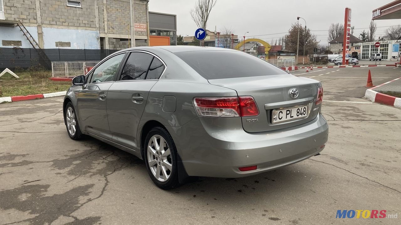 2011' Toyota Avensis photo #4