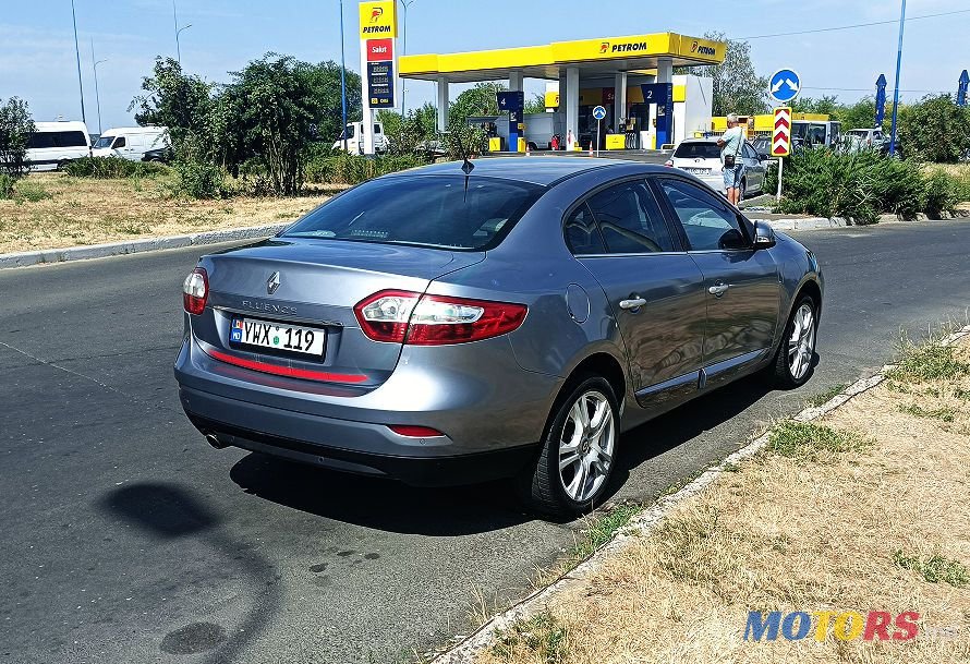 2010' Renault Fluence photo #3