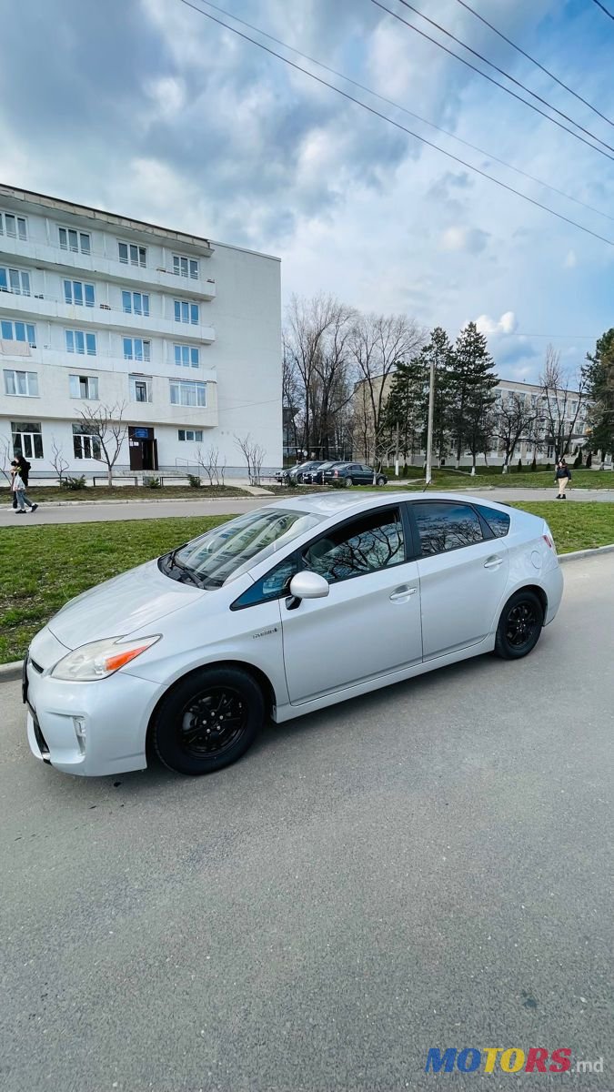2014' Toyota Prius photo #4