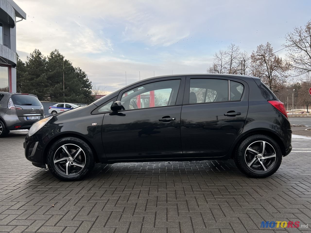 2012' Opel Corsa photo #2