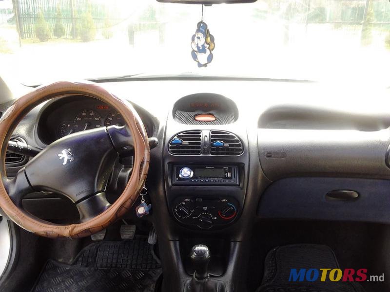 2002' Peugeot 206 photo #5