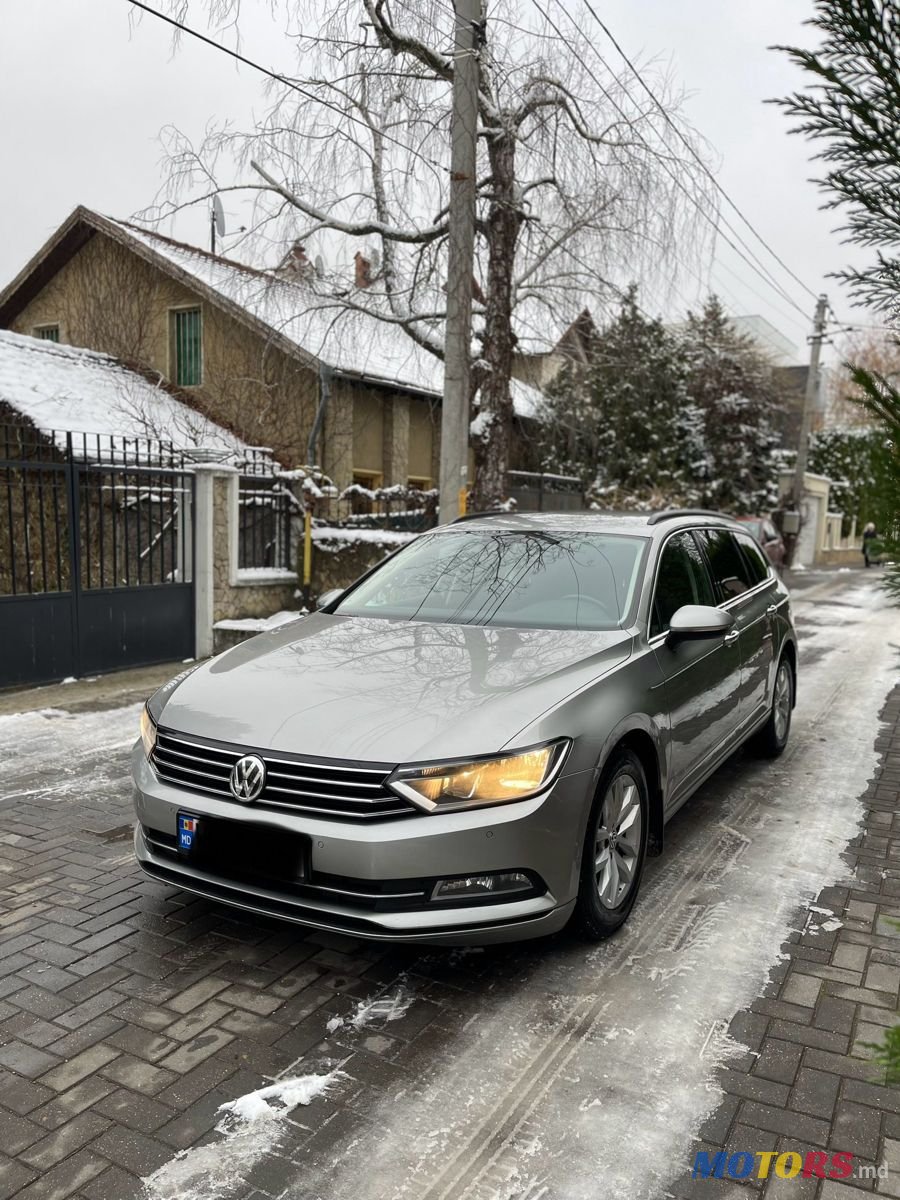 2015' Volkswagen Passat photo #2