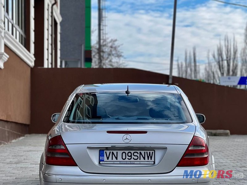 2006' Mercedes-Benz E Класс photo #5