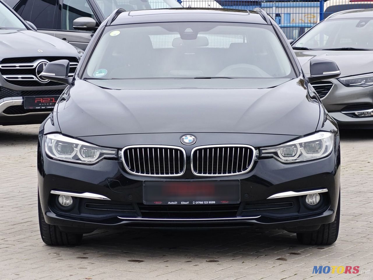 2017' BMW 3 Series photo #2