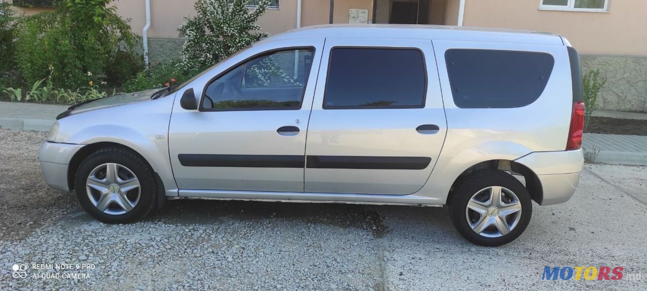 2007' Dacia Logan Mcv photo #6