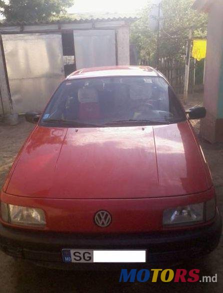 1990' Volkswagen Passat photo #1