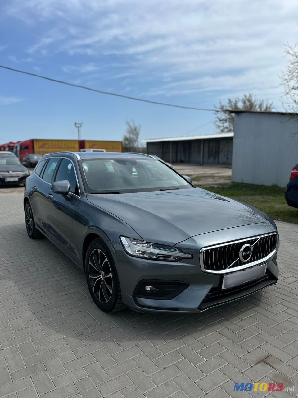 2020' Volvo V60 photo #2