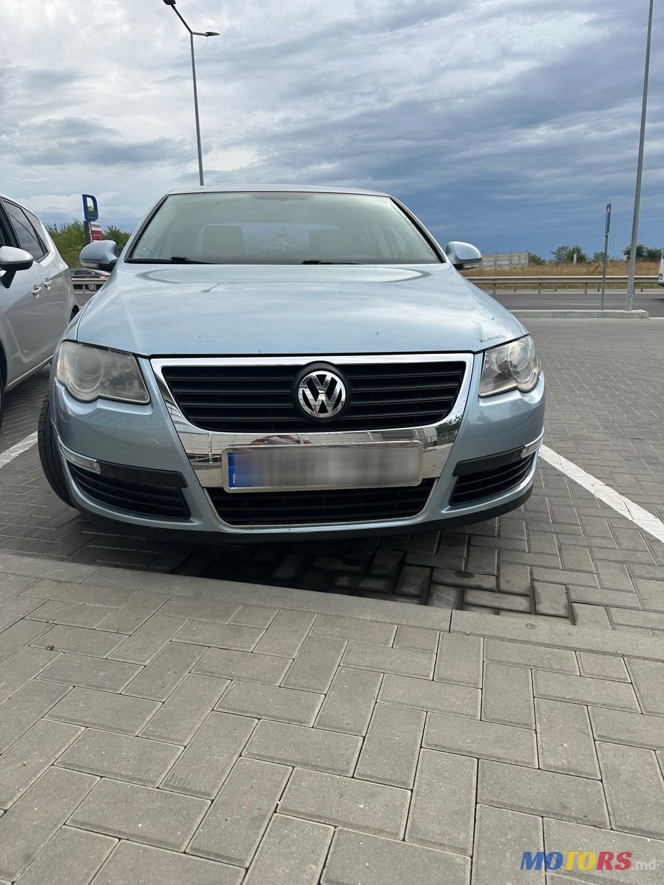 2006' Volkswagen Passat photo #3