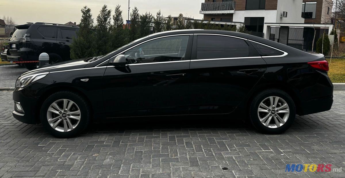 2016' Hyundai Sonata photo #4