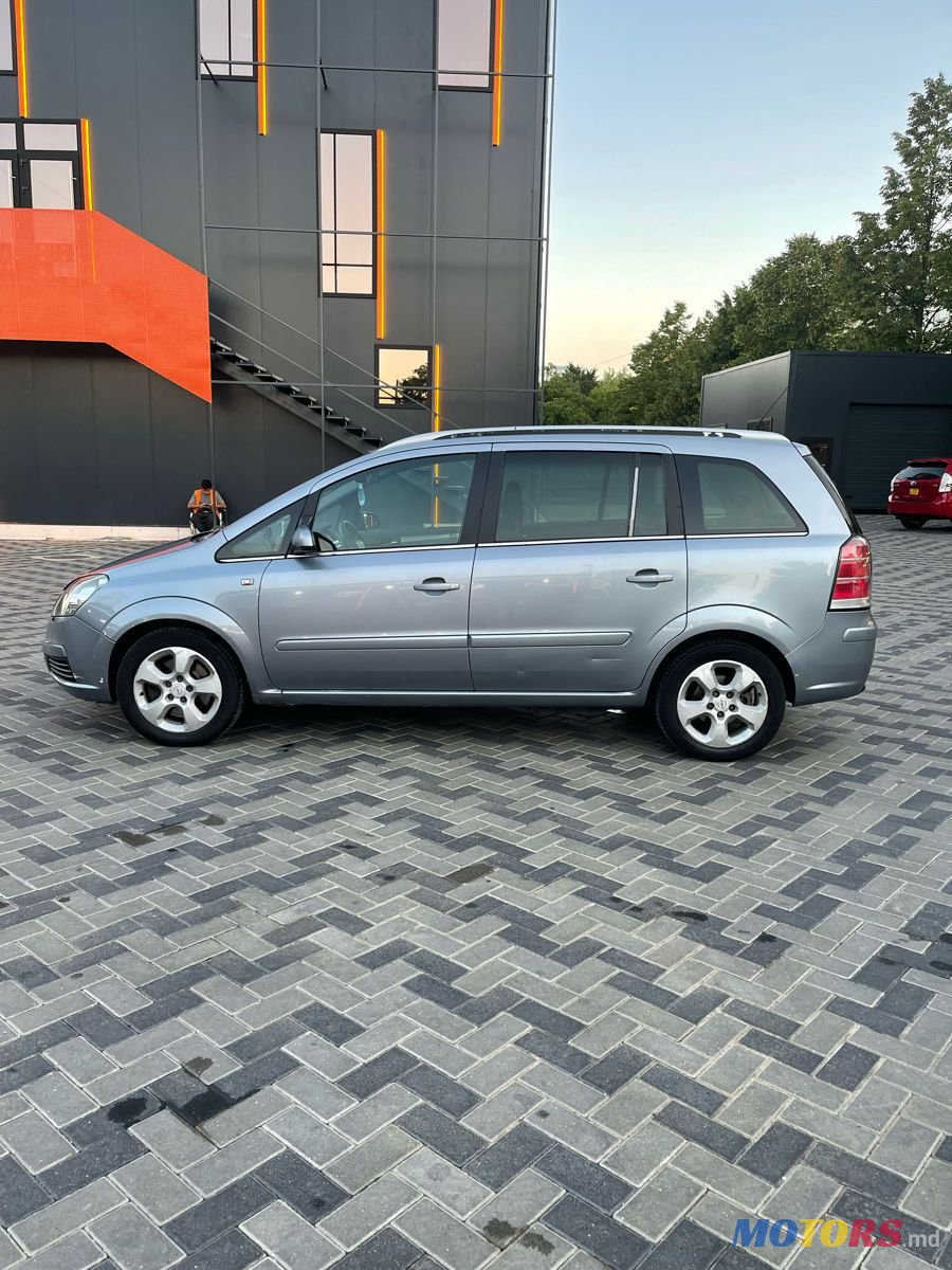 2006' Opel Zafira photo #5