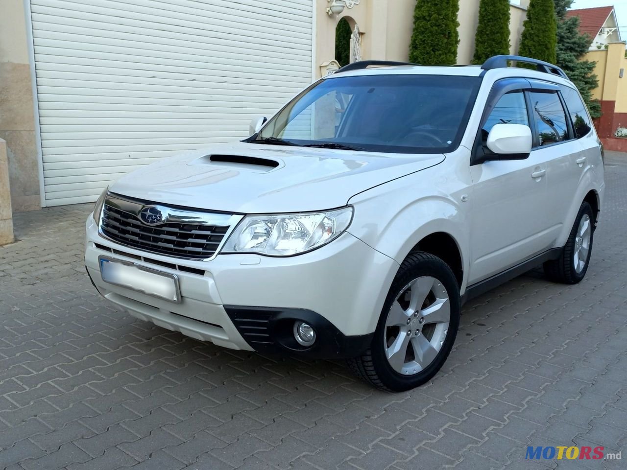 2010' Subaru Forester photo #1