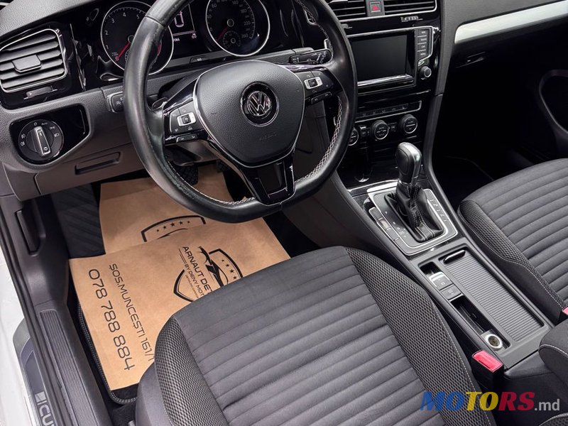 2014' Volkswagen Golf photo #3