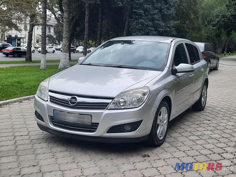 2009' Opel Astra photo #1