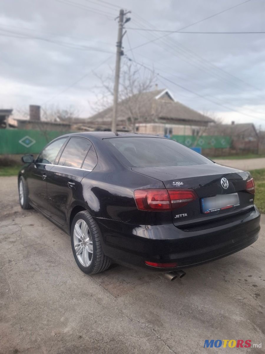 2016' Volkswagen Jetta photo #5