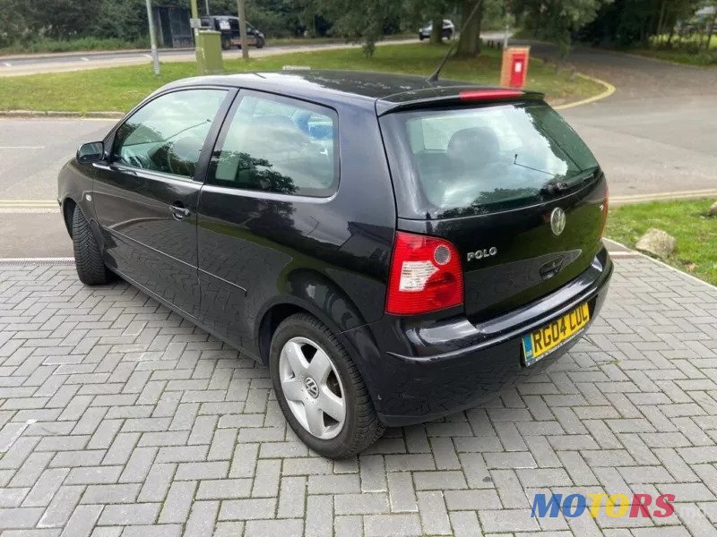 2004' Volkswagen Polo photo #5