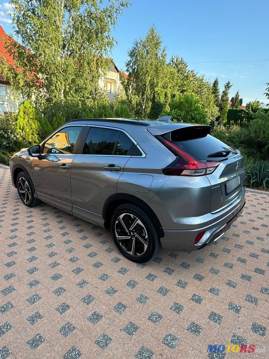2021' Mitsubishi Eclipse Cross photo #3