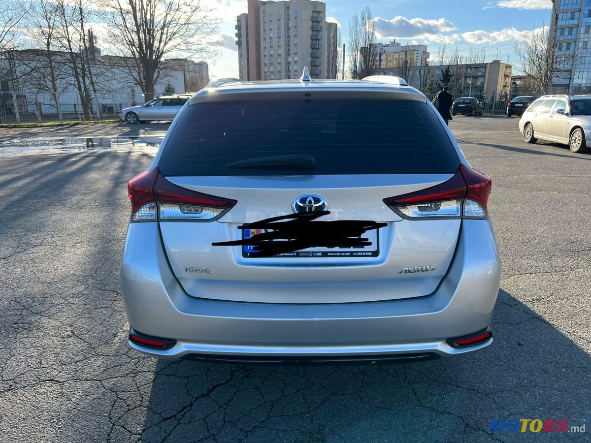 2016' Toyota Auris photo #6
