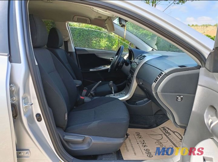 2010' Toyota Corolla photo #6