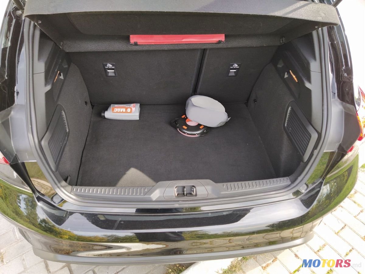 2018' Ford Focus photo #5