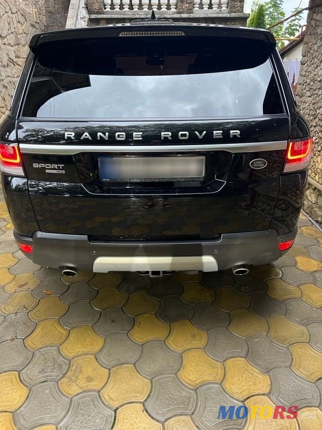 2017' Land Rover Range Rover Sport photo #3