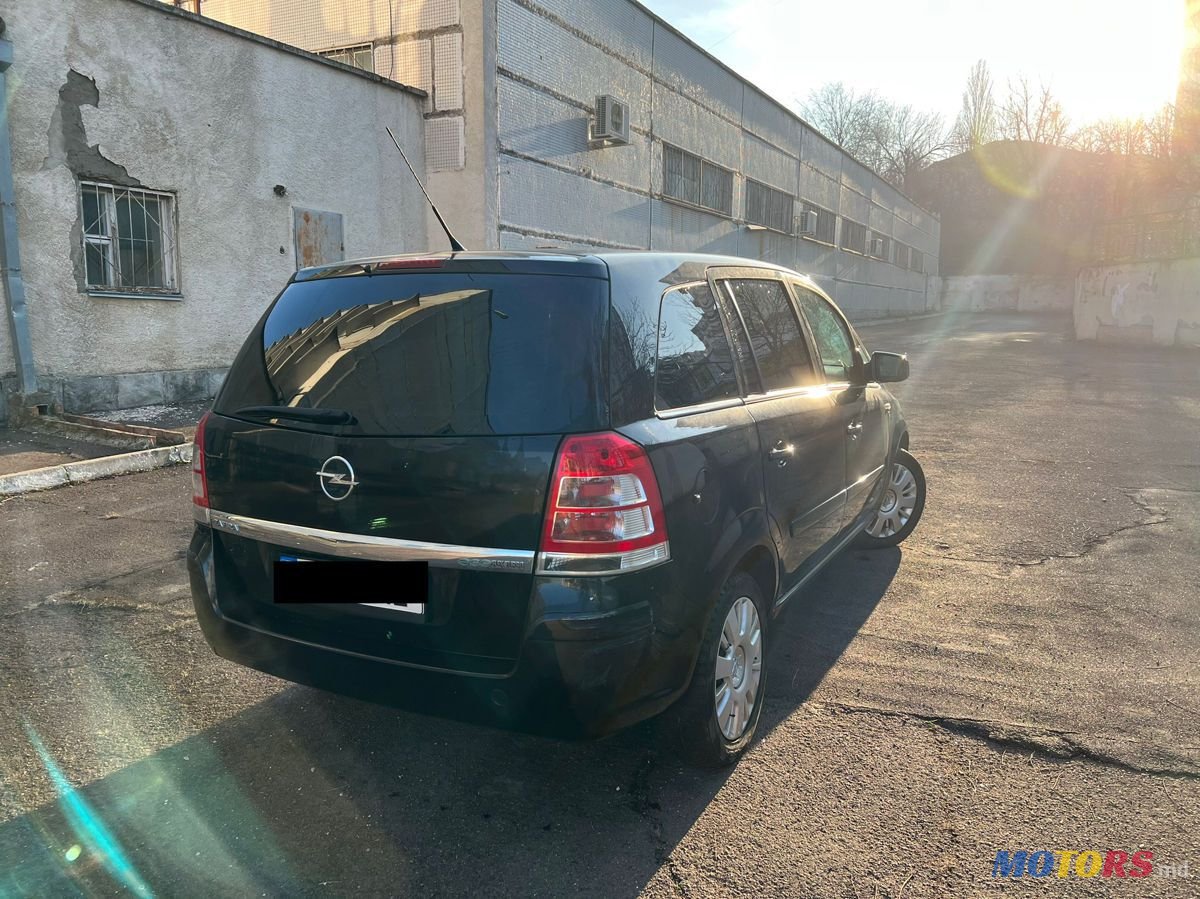 2010' Opel Zafira photo #4