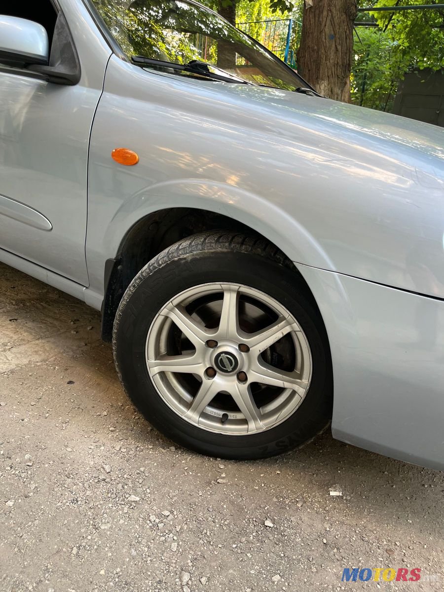 2005' Nissan Almera photo #4