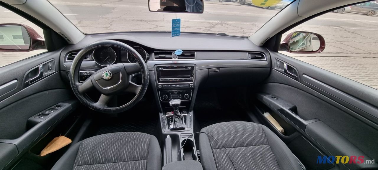 2009' Skoda Superb photo #5