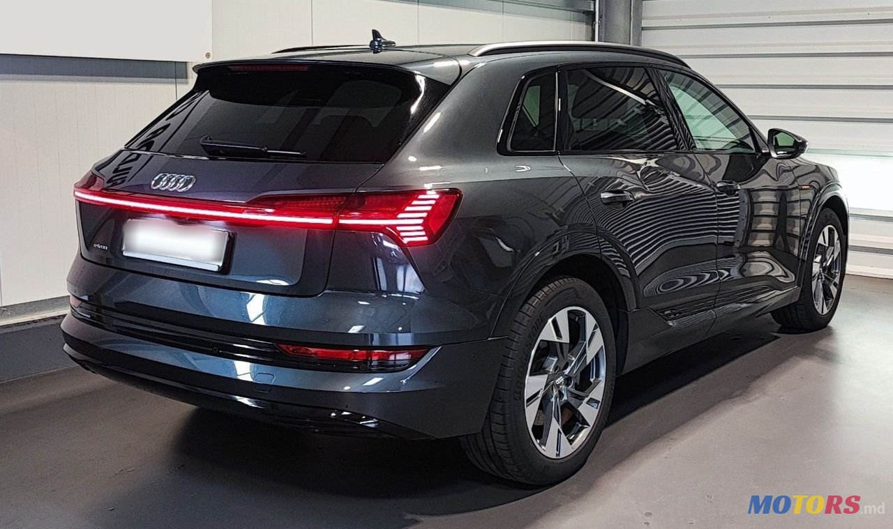 2020' Audi e-tron photo #3