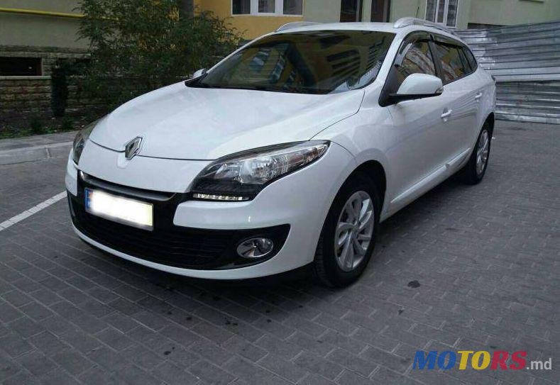2013' Renault Megane photo #2