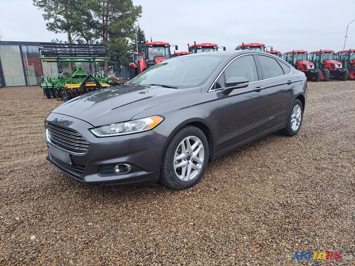 2014' Ford Fusion photo #2