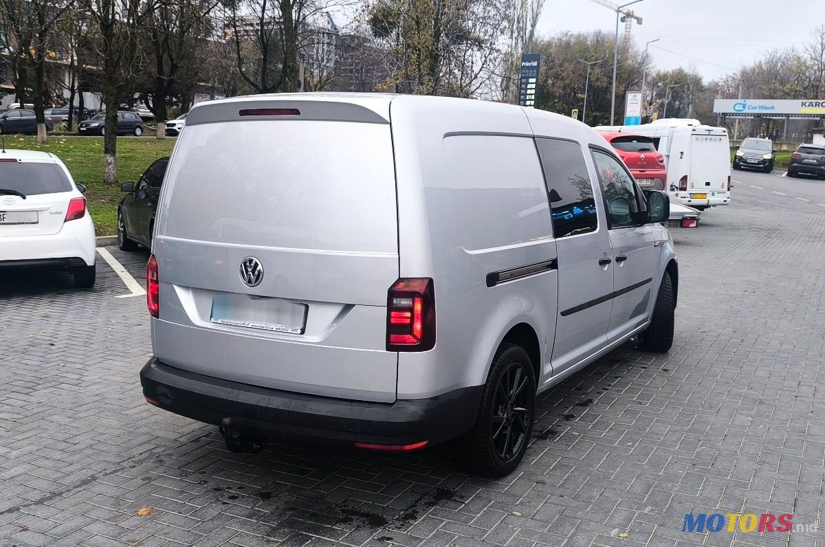 2015' Volkswagen Caddy photo #4