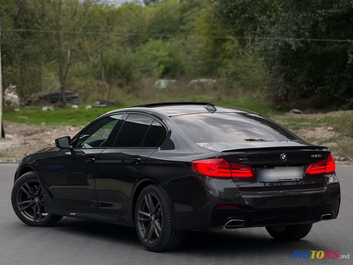 2018' BMW 5 Series photo #2