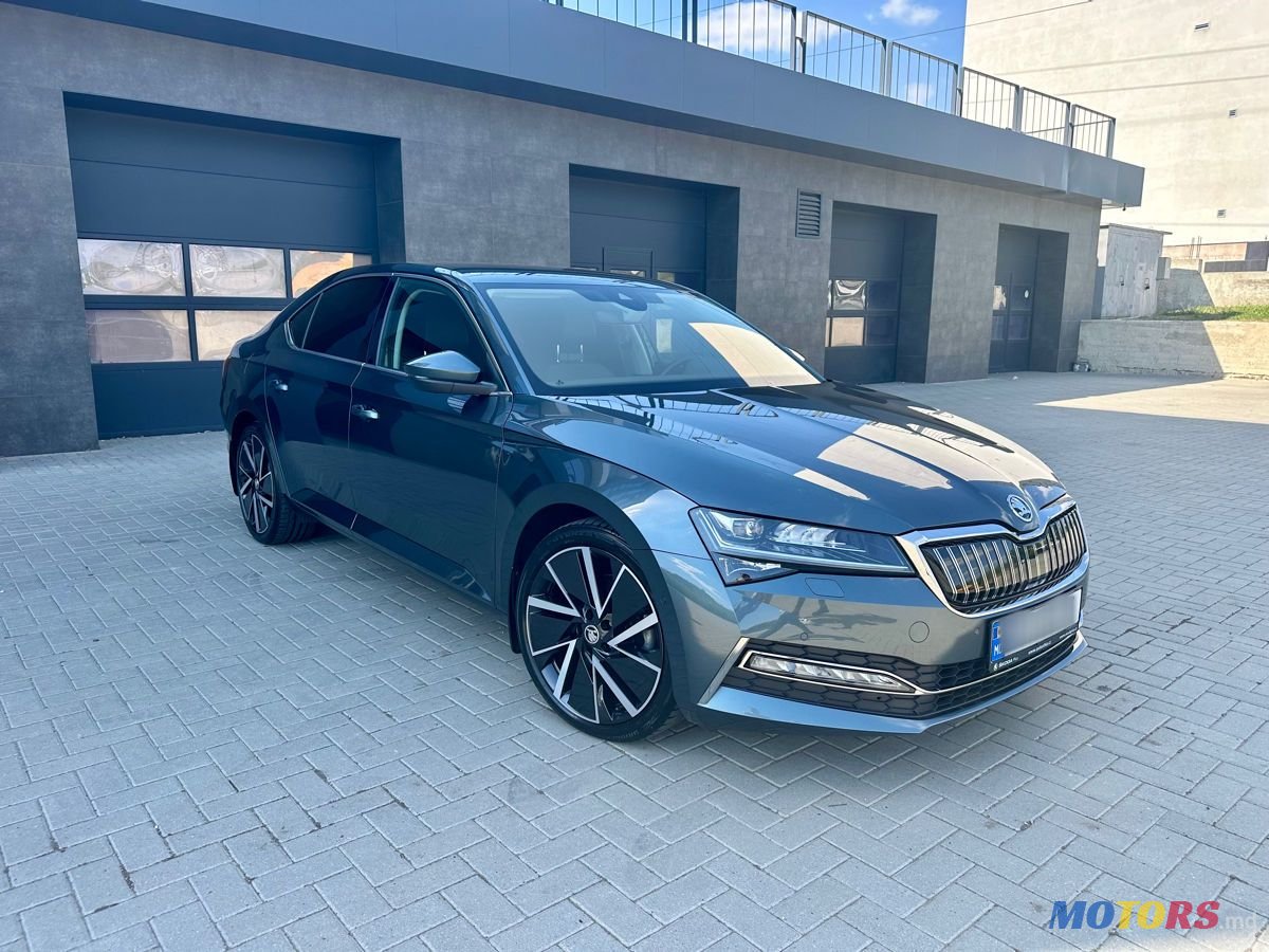 2019' Skoda Superb photo #1