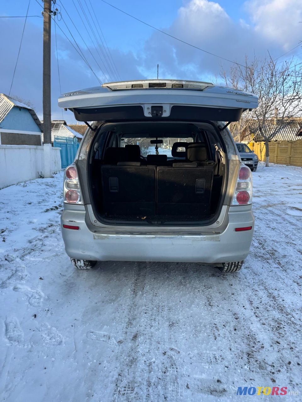 2008' Toyota Corolla Verso photo #5