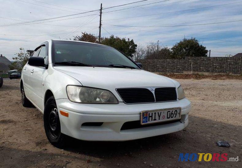 2002' Mitsubishi Lancer photo #1