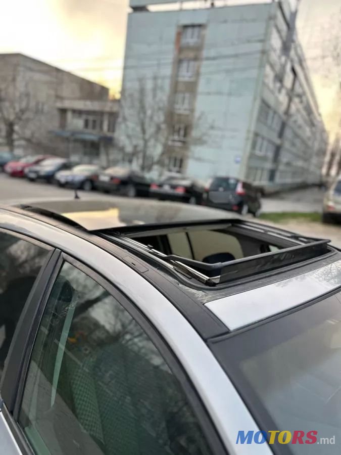2005' Renault Megane photo #2