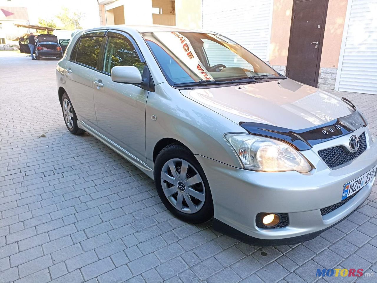 2005' Toyota Corolla photo #2