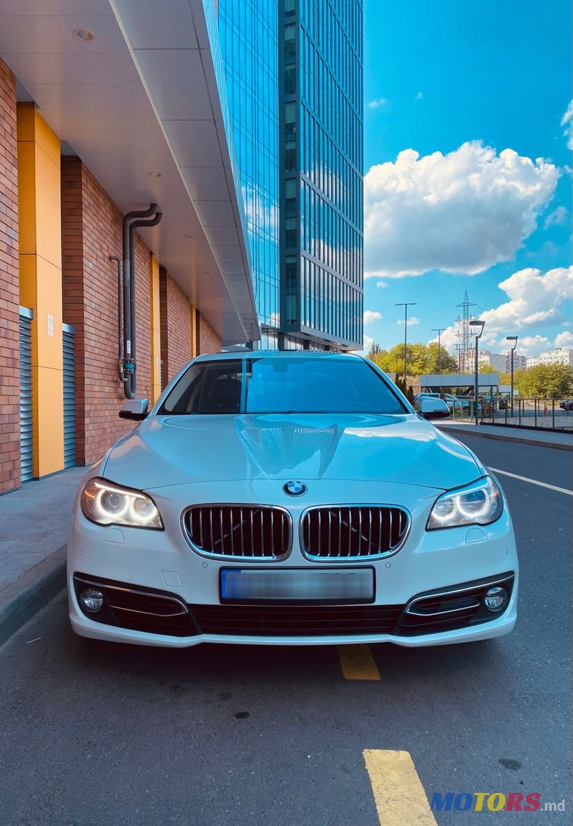 2015' BMW 5 Series photo #3