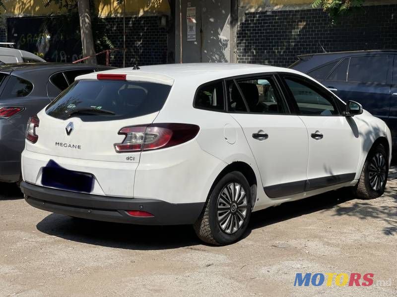 2010' Renault Megane photo #4